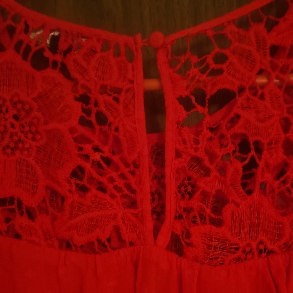 EUC Suzanne Betro Lace Trimmed Top - Picture 6 of 7